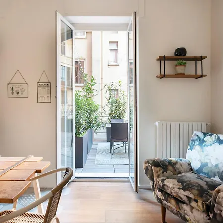 Happy Travelers By Solutions Appartement Como