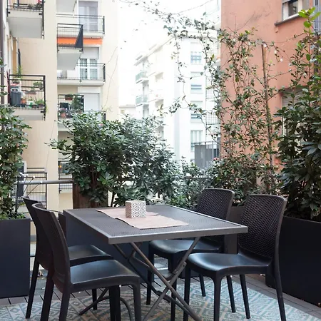 Happy Travelers By Solutions Como