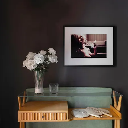 Happy Travelers By Solutions *